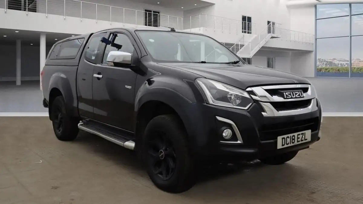 2018-isuzu-d-max-19td-yukon-extended-pick-up-big-0