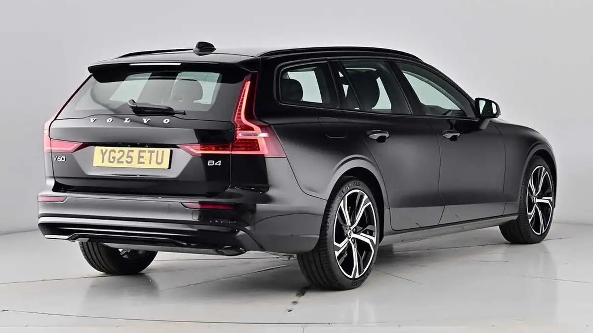 2025-volvo-v60-20-b4-plus-station-wagon-big-5