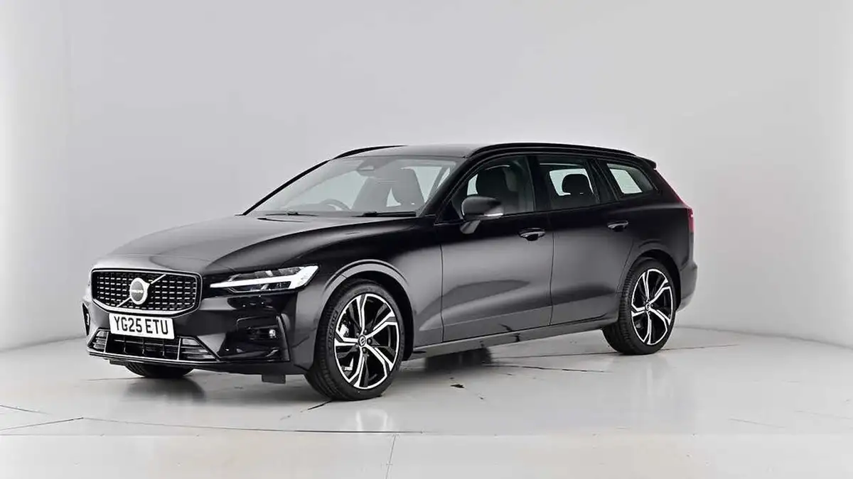 2025-volvo-v60-20-b4-plus-station-wagon-big-57