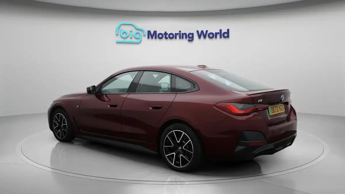 2022-bmw-i4-e-edrive40-m-sport-big-5