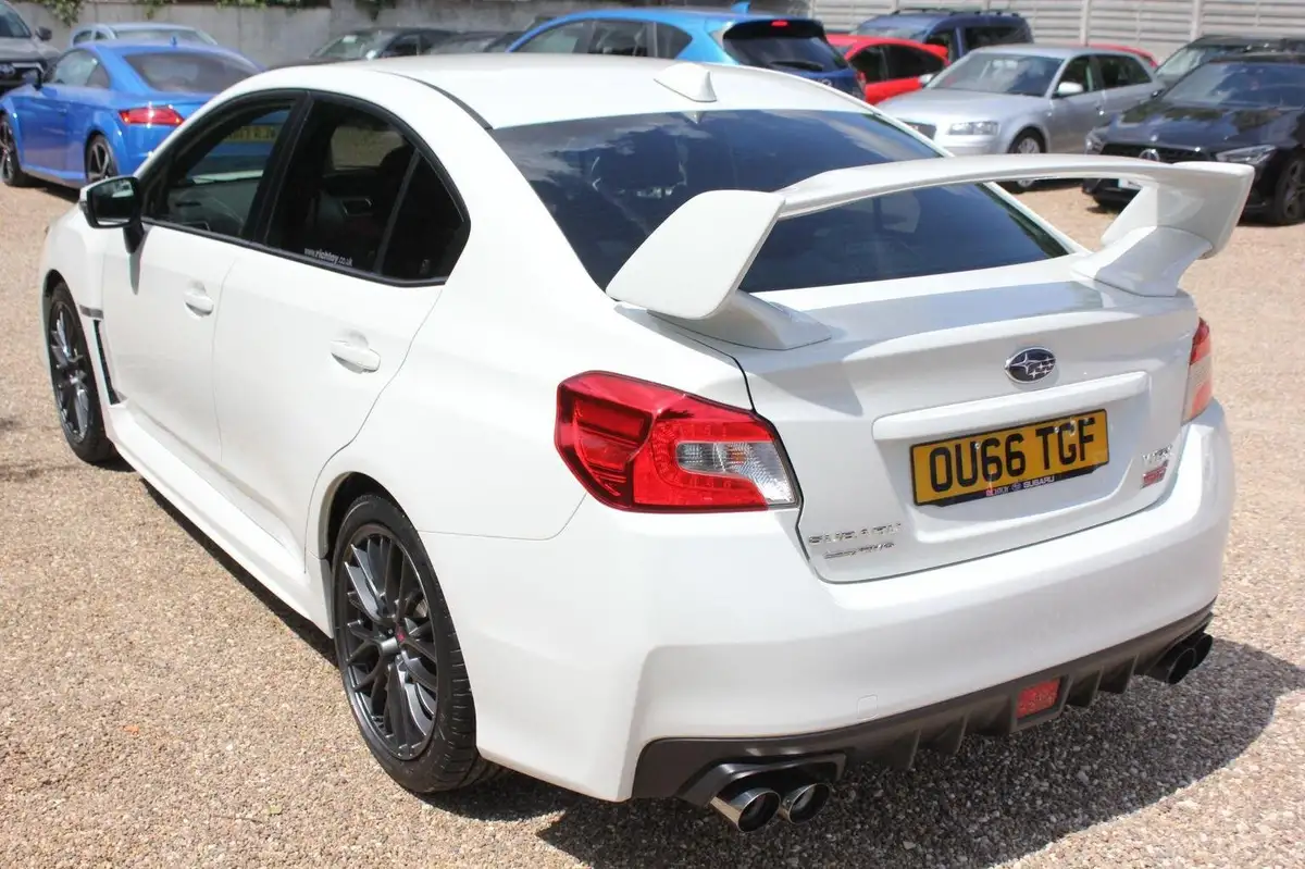 2016-subaru-wrx-25-sti-type-uk-big-12