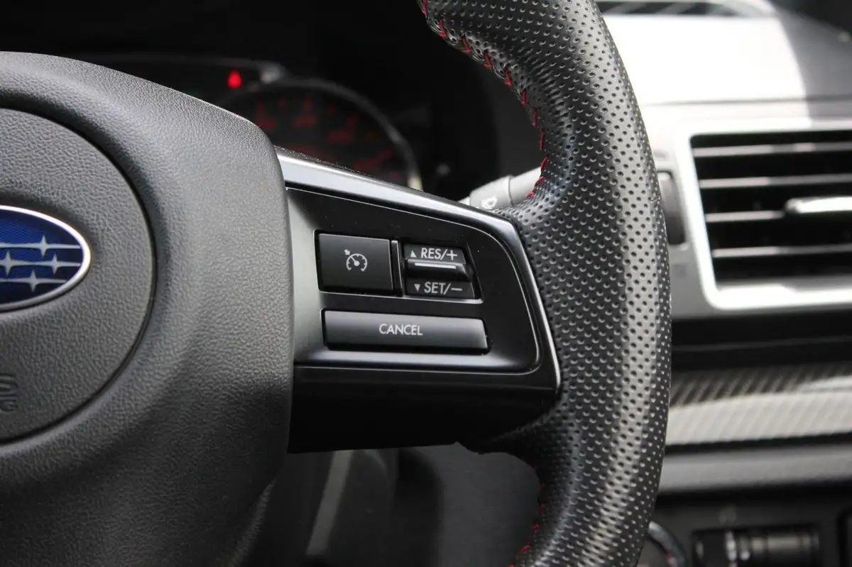 2016-subaru-wrx-25-sti-type-uk-big-40
