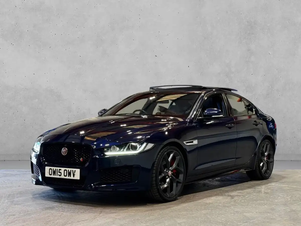 2015-jaguar-xe-30-s-big-3