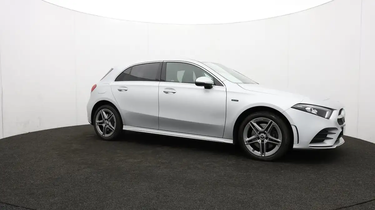 2021-mercedes-benz-a-class-13-a250e-amg-line-hatchback-5d-big-39
