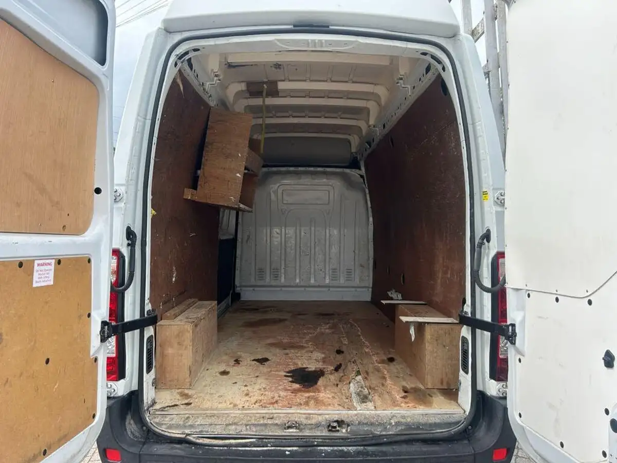 2013-renault-trucks-master-23dci-12535-l3-h3-big-19