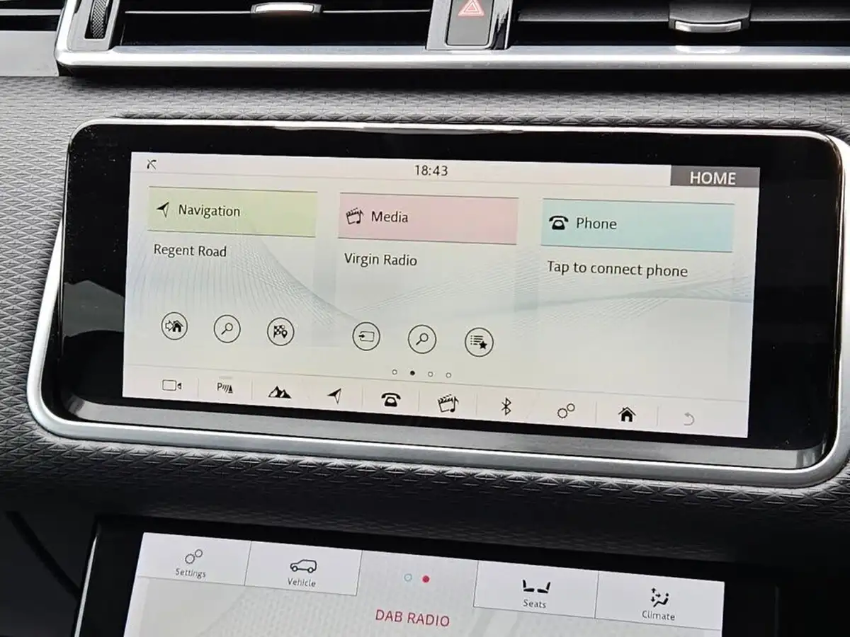 2018-land-rover-range-rover-velar-20-d240-se-ss-big-10