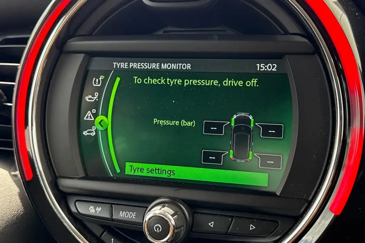 2020-mini-cooper-15-cooper-classic-hatchback-3d-auto-big-51