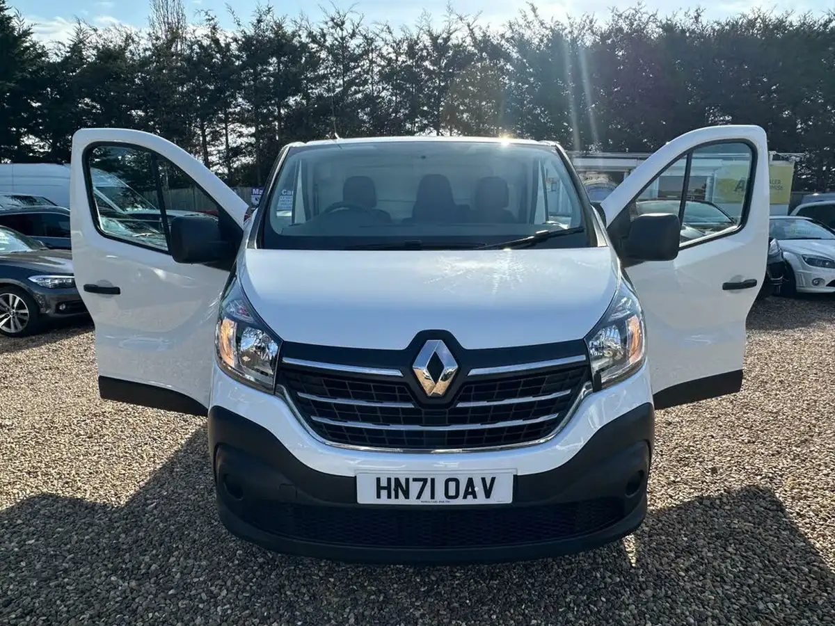 2021-renault-trafic-20dci-ll30-energy-120-business-panel-big-23