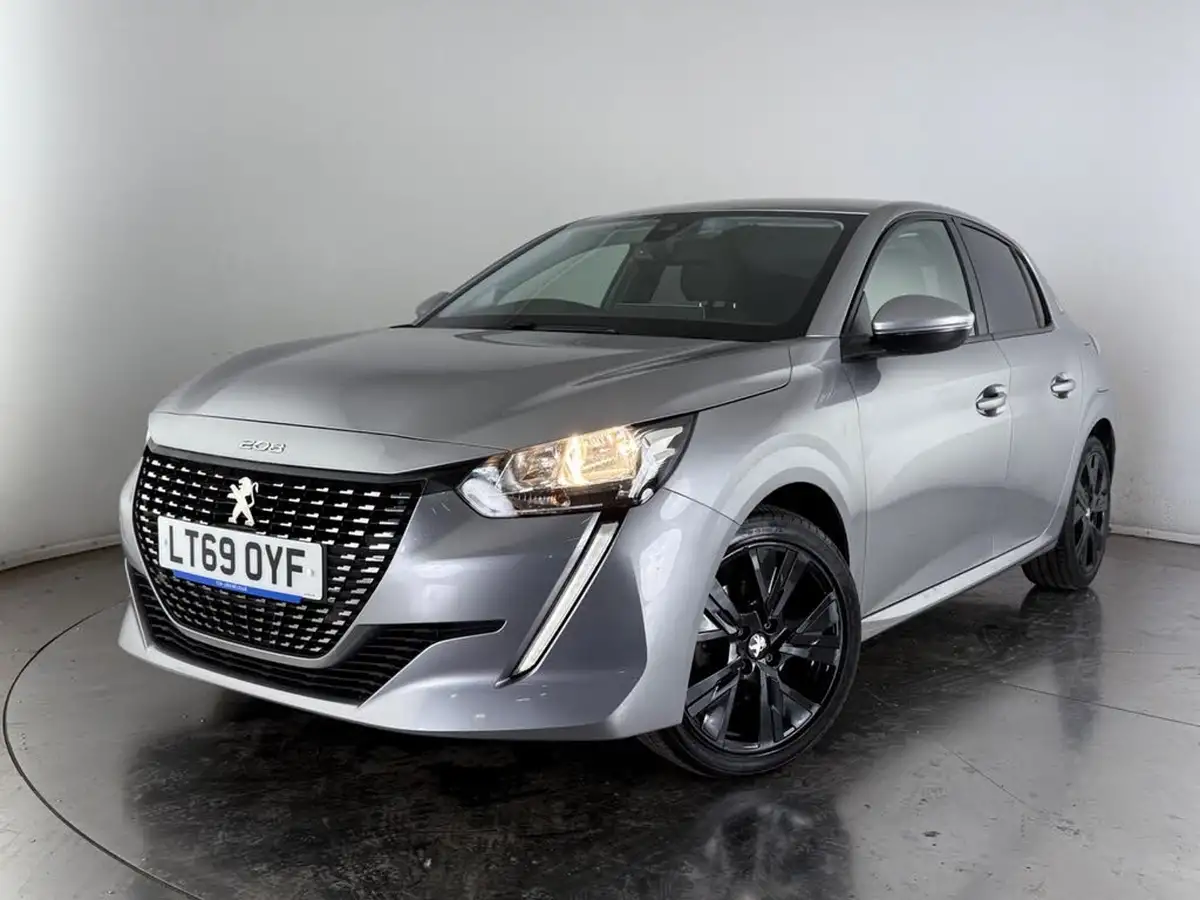 2020-peugeot-208-12-puretech-allure-100bhp-big-43