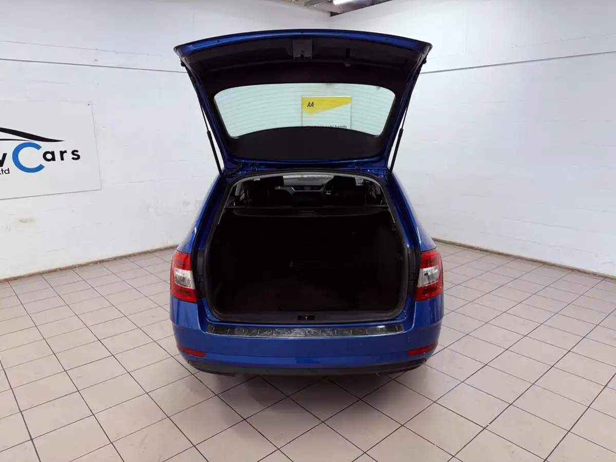 2018-skoda-octavia-10-tsi-se-technology-estate-dsg-big-30