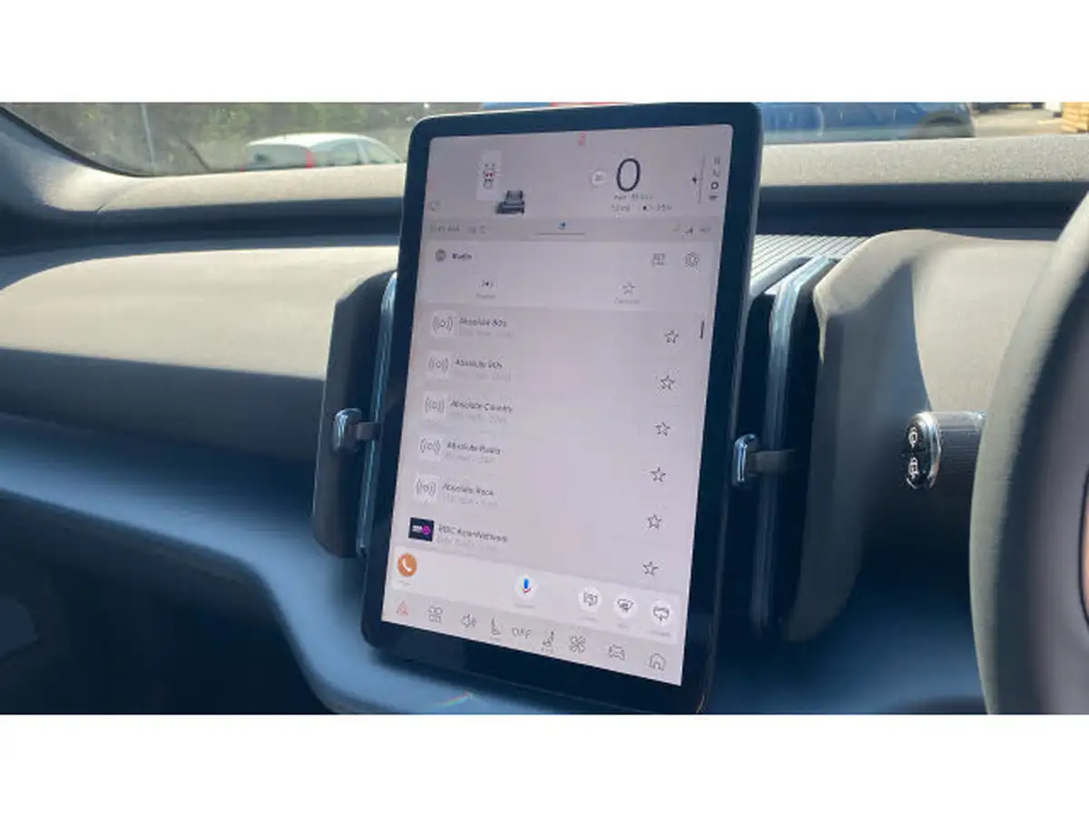 2025-volvo-ex30-e-twin-ultra-big-28