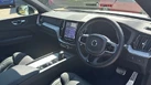 2022-volvo-xc60-20-b5-r-design-small-3