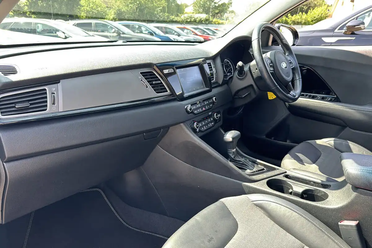 2018-kia-niro-16-gdi-2-adap-big-9