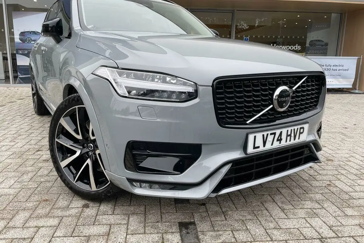 2024-volvo-xc90-20-b5-ultra-dark-big-5