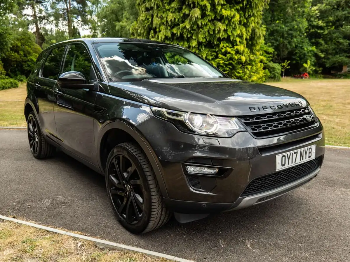 2017-land-rover-discovery-sport-20td4-hse-black-180ps-station-wagon-big-19