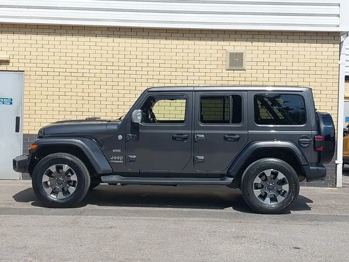 2022-jeep-wrangler-20-gme-overland-5d-big-3
