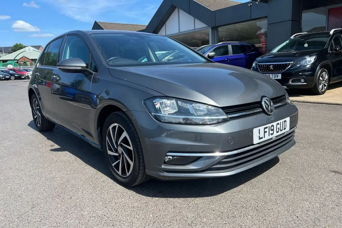 2019-volkswagen-golf-10-tsi-match-hatchback-5d-big-26