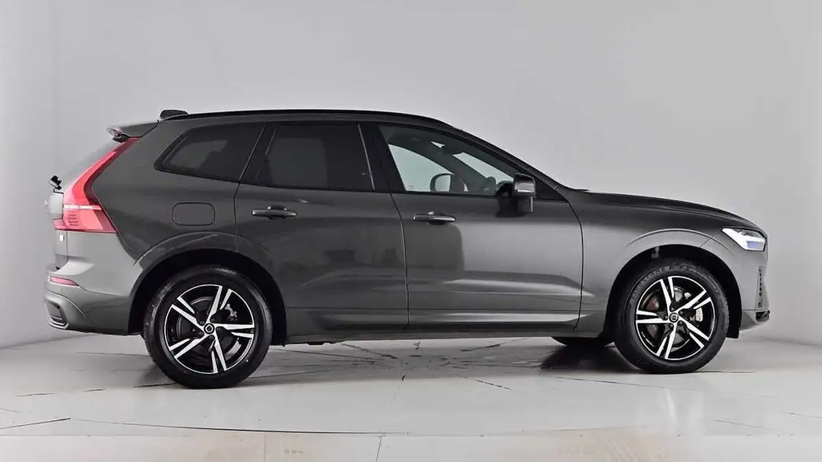 2022-volvo-xc60-20-t6-r-design-350bhp-plug-in-hybrid-big-79
