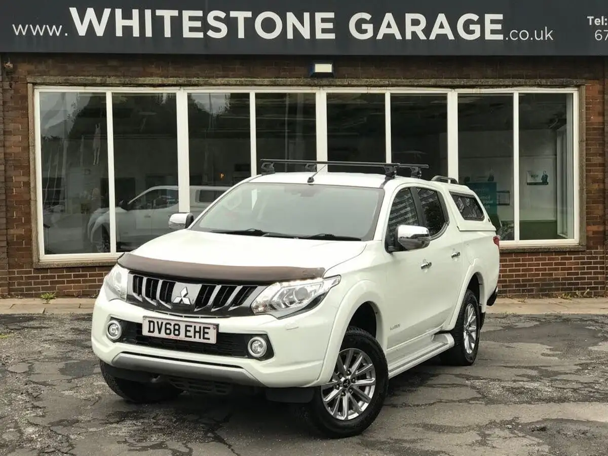2018-mitsubishi-l200-24di-d-warrior-eu6-auto-big-3