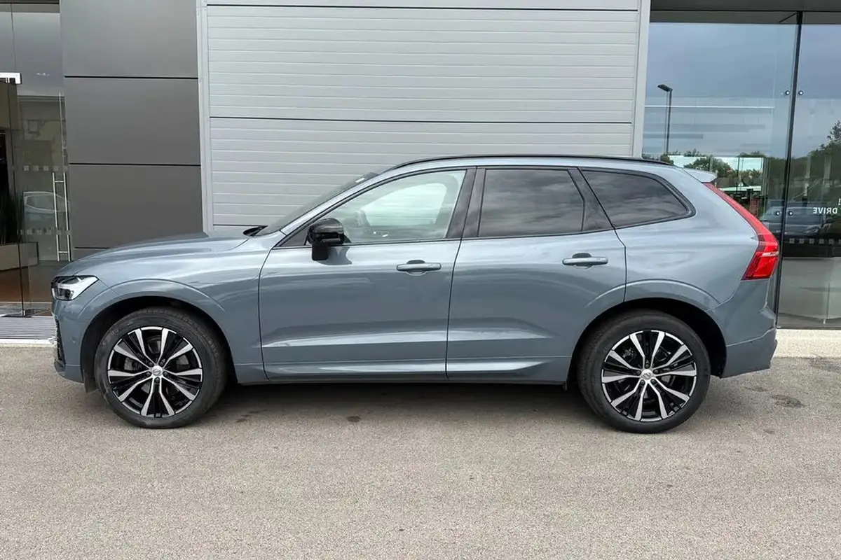 2023-volvo-xc60-20td-b4-plus-big-33