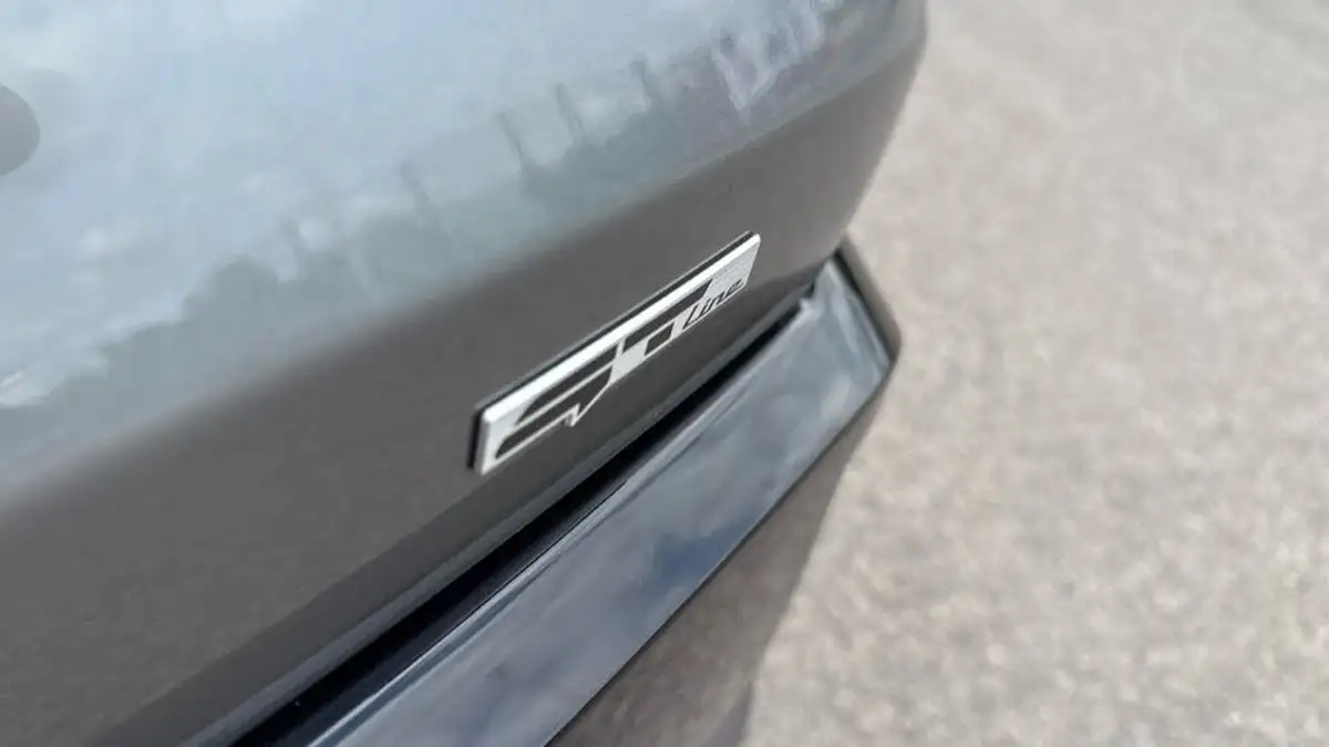 2025-kia-ev9-e-gt-line-s-7-big-30