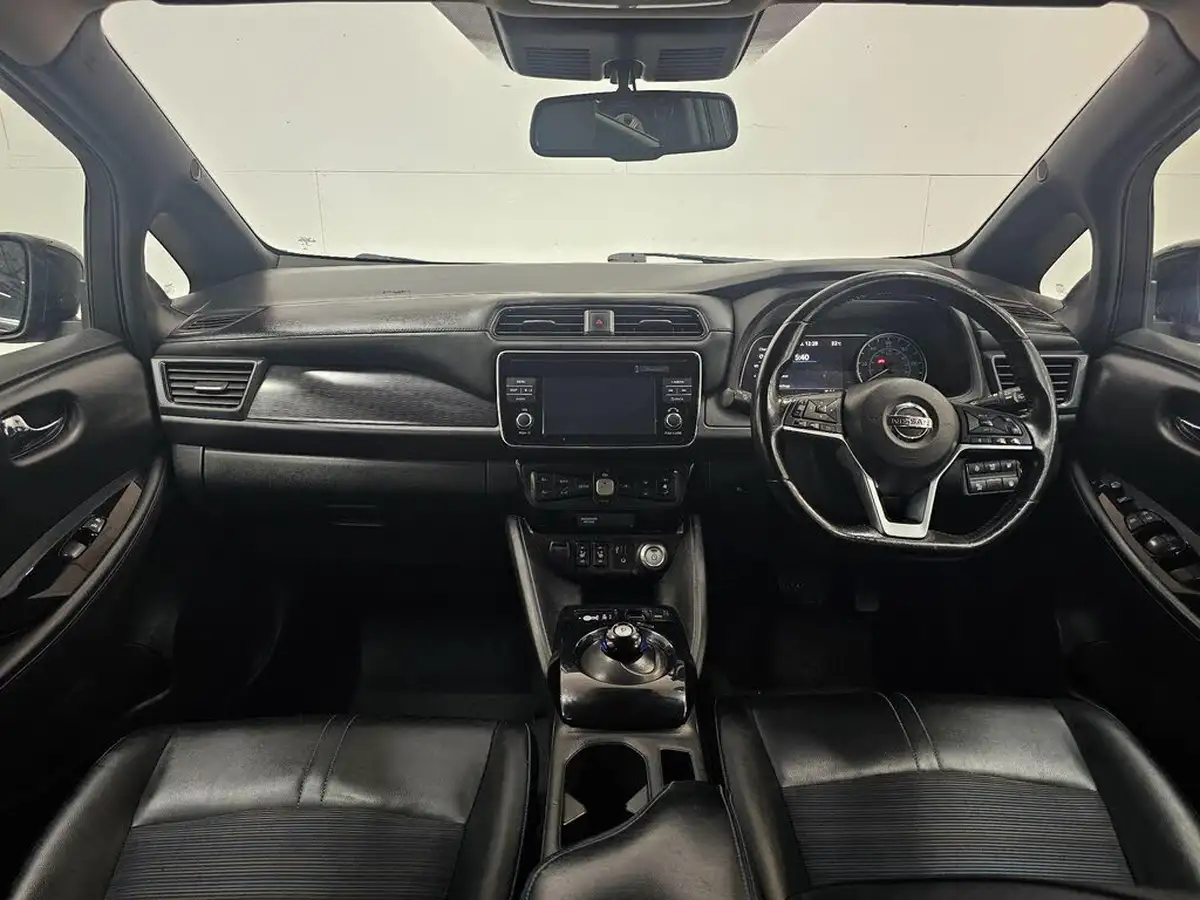 2019-nissan-leaf-e-n-connecta-big-1