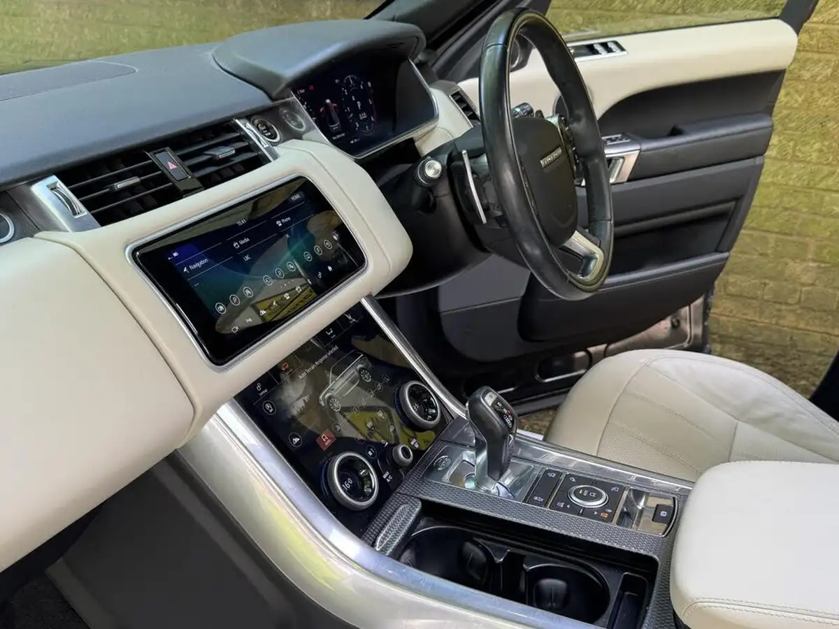 2019-land-rover-range-rover-sport-30-sdv6-hse-dynamic-big-40