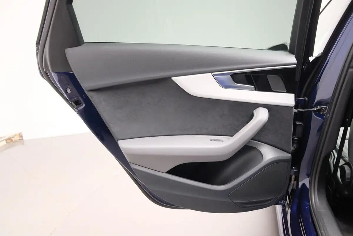 2023-audi-a4-20-35-tfsi-s-line-big-39