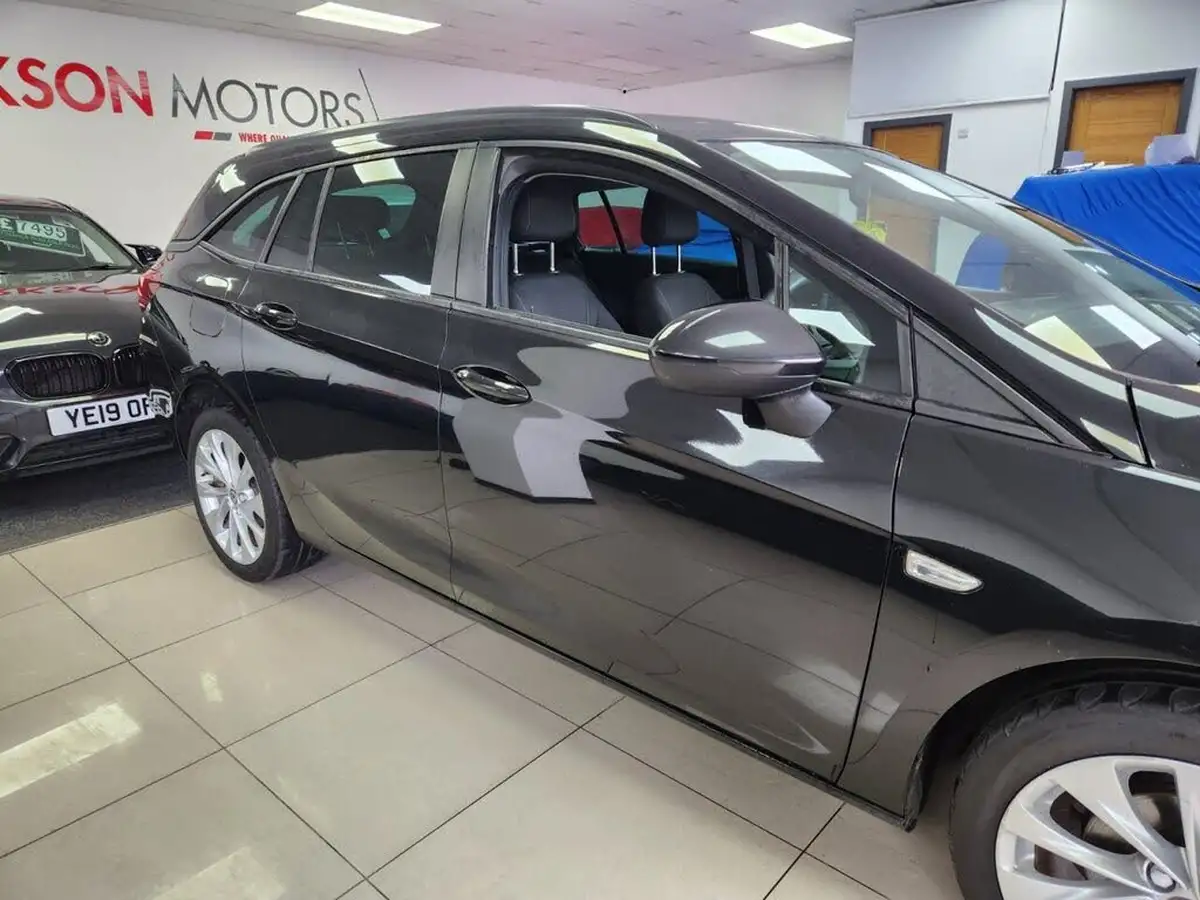 2019-vauxhall-astra-10i-turbo-design-sport-tourer-big-21