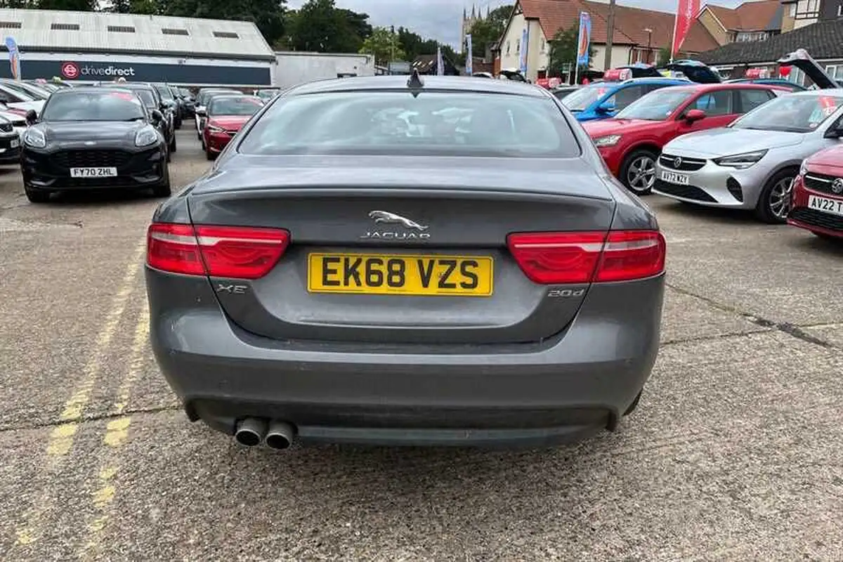 2018-jaguar-xe-20d-r-sport-180ps-1999cc-auto-big-1