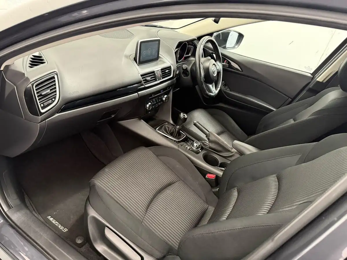 2016-mazda-mazda3-20-se-l-hatchback-5d-big-43