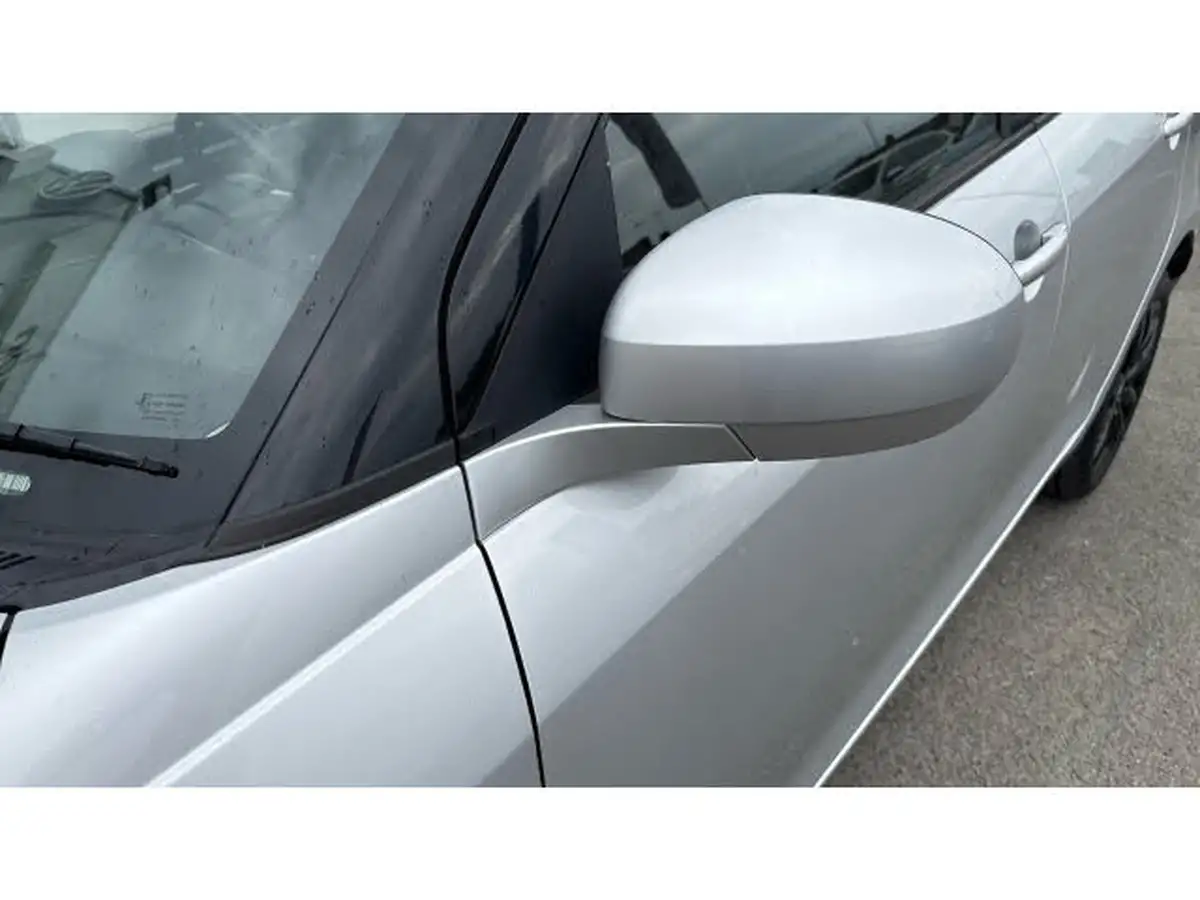 2016-suzuki-swift-12-sz-l-5d-big-26
