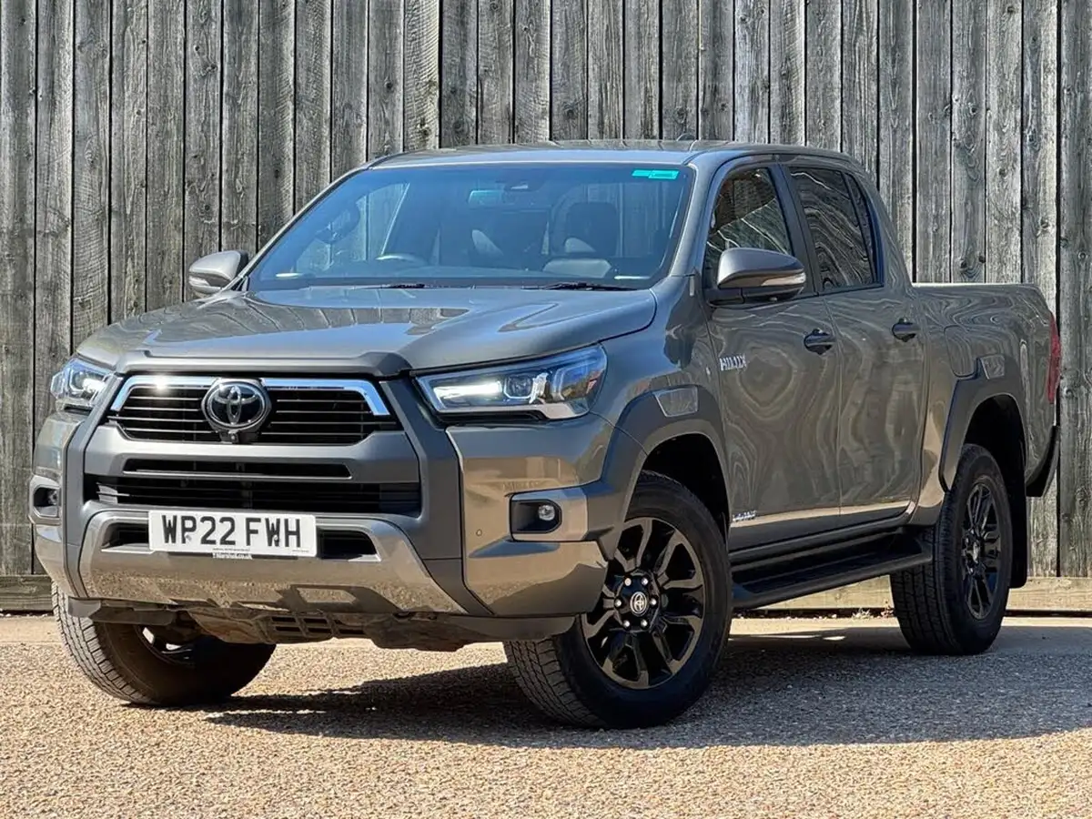 2022-toyota-hi-lux-28d-4d-invincible-x-204hpeu6d-2755cc-auto-big-5