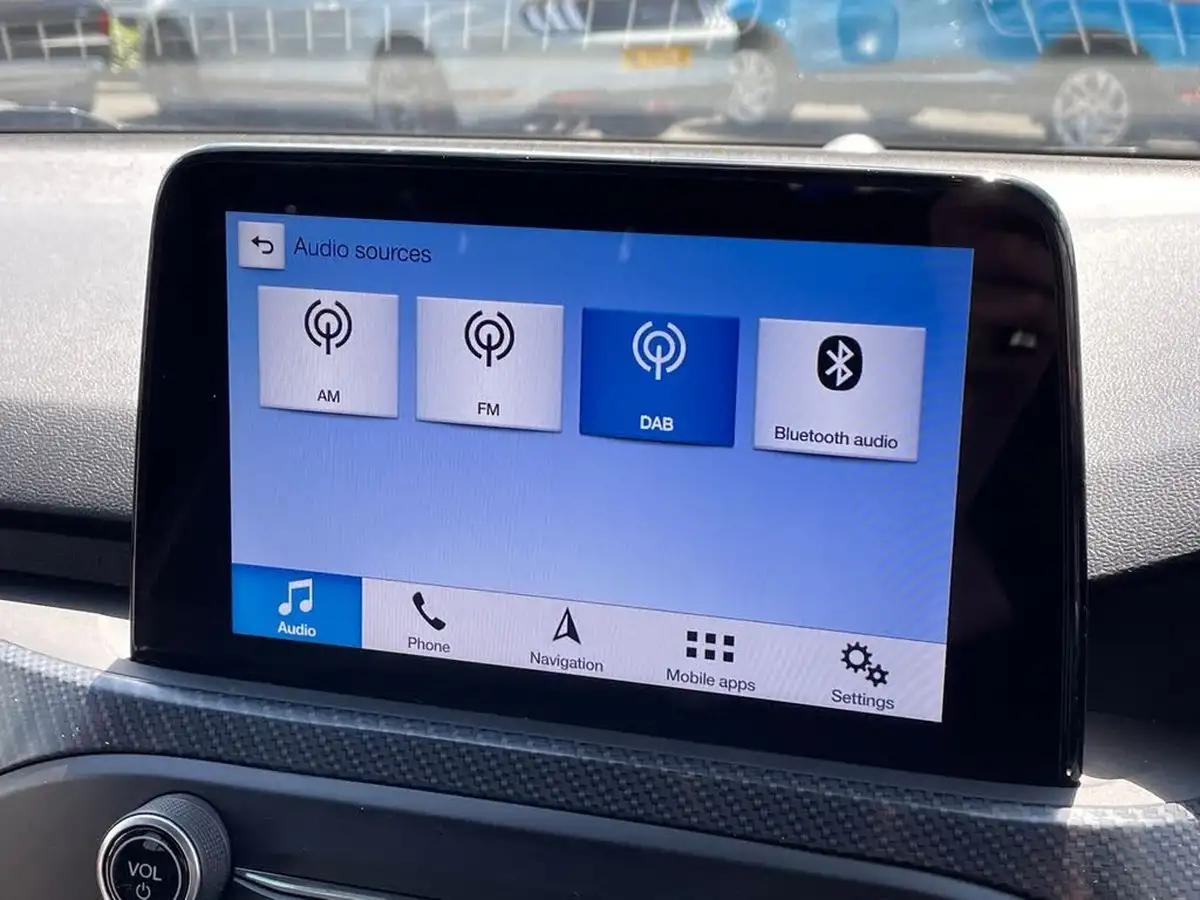 2019-ford-focus-10t-st-line-x-hatchback-big-20