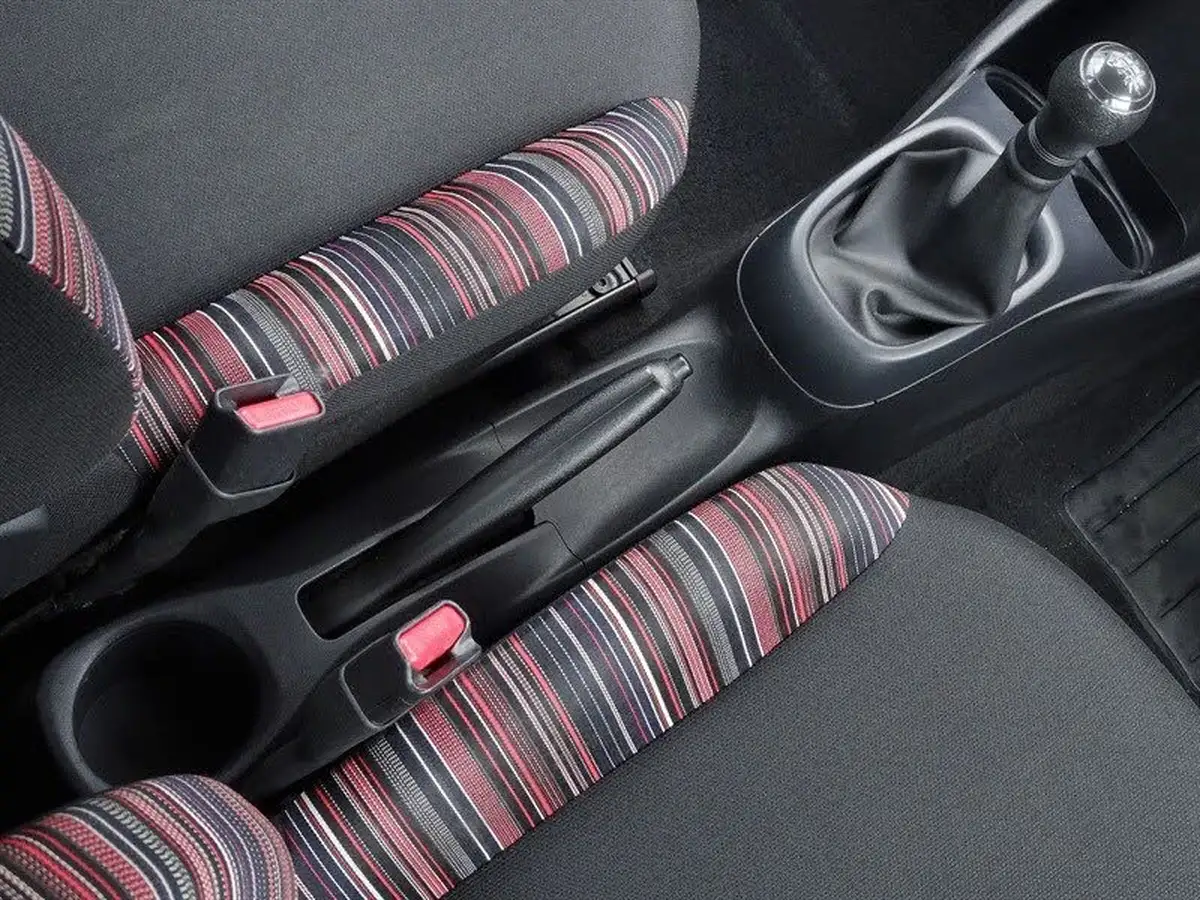 2016-citroen-c1-12-puretech-feel-82ps-5d-big-23