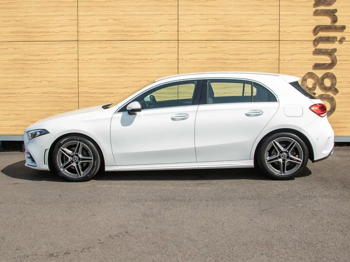 2019-mercedes-benz-a-class-13-a200-amg-line-premium-hatchback-5d-big-12