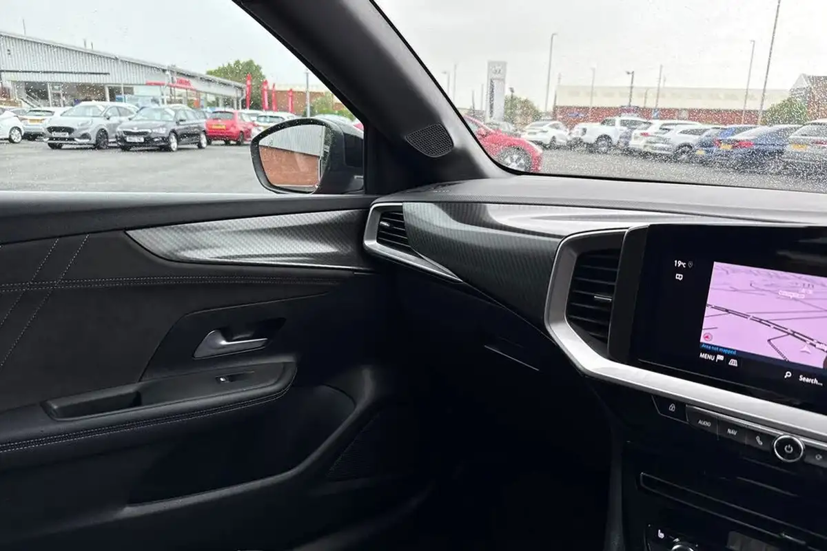 2022-vauxhall-mokka-e-ultimate-big-40