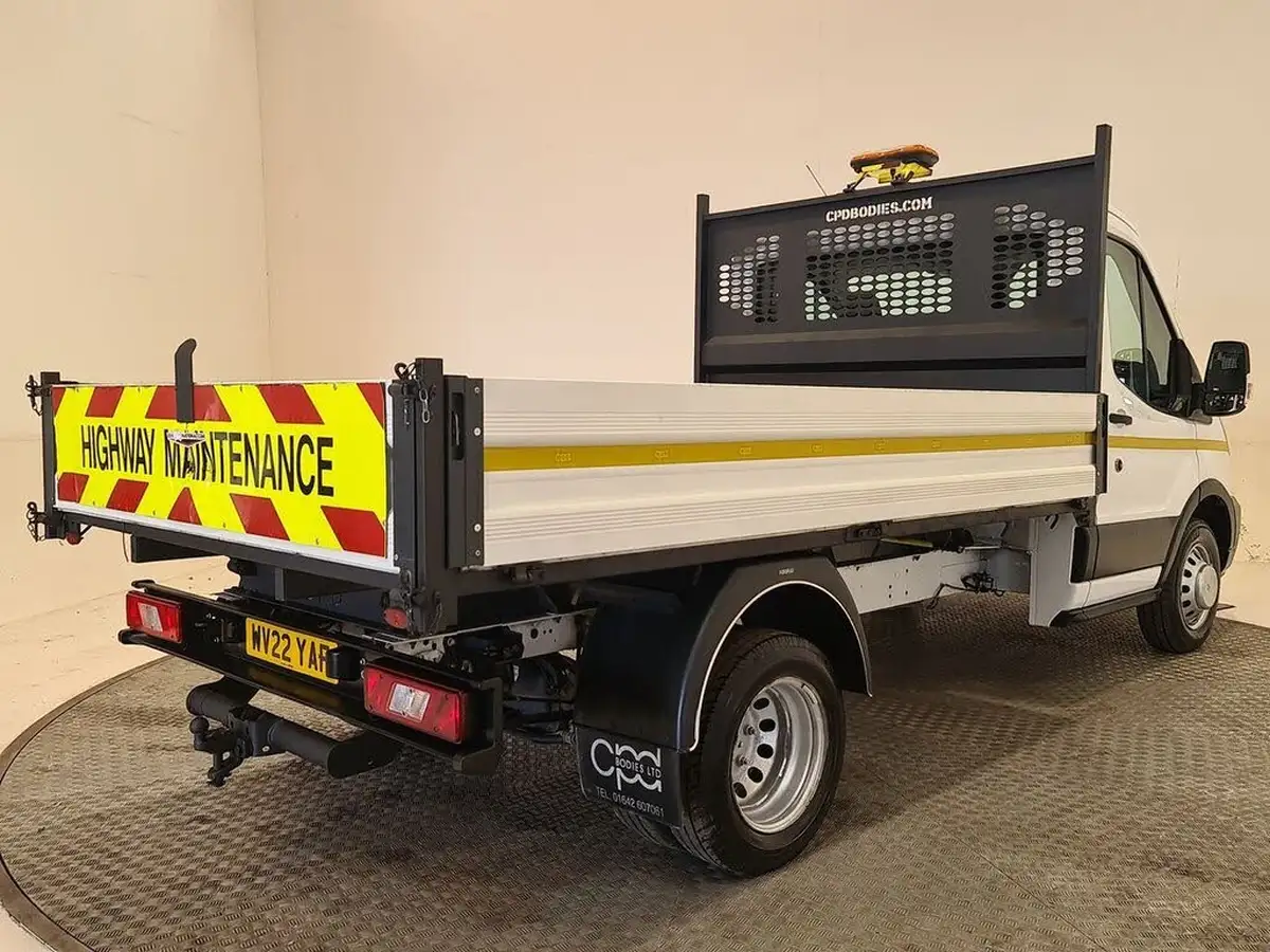 2022-ford-transit-20tdci-350-l2h1-leader-130pseu6dt-rwd-cab-big-27