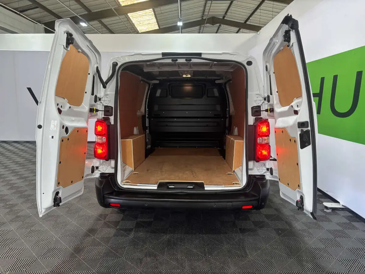 2024-vauxhall-vivaro-20td-xl-prime-panel-big-36