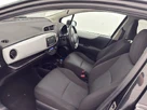 2013-toyota-yaris-15-vvt-i-t4-small-43