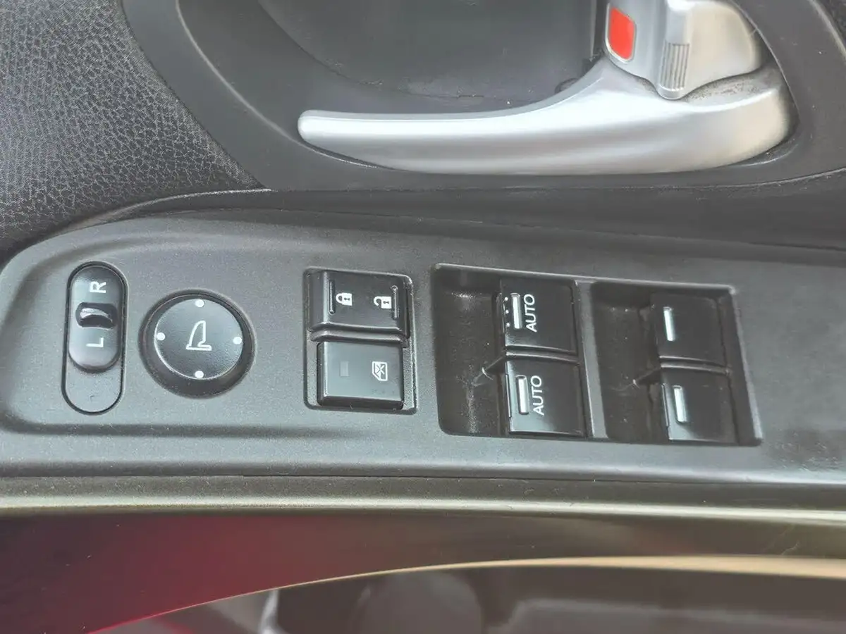 2013-honda-civic-18-ti-142ps-big-48