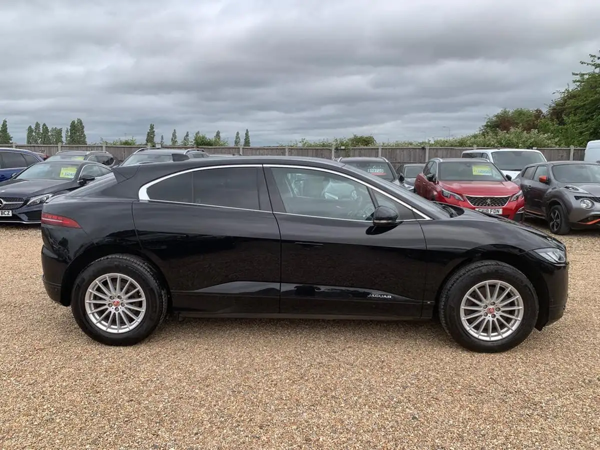 2019-jaguar-i-pace-ev400-s-big-7