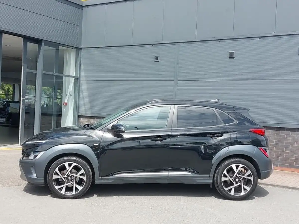2022-hyundai-kona-10-t-gdi-premium-big-3