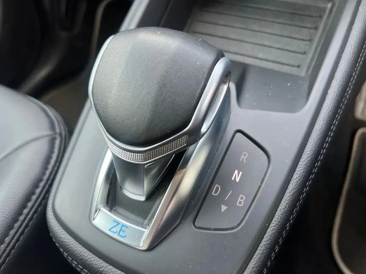 2020-renault-zoe-e-i-gt-line-big-33