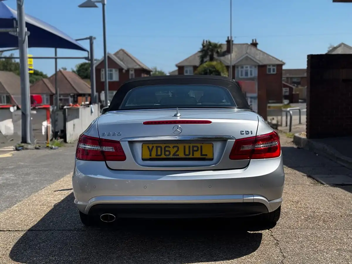 2012-mercedes-benz-e-class-21td-e220-cdi-sport-21cdi-170bhp-blue-f-cabriolet-2d-7g-tronic-big-24