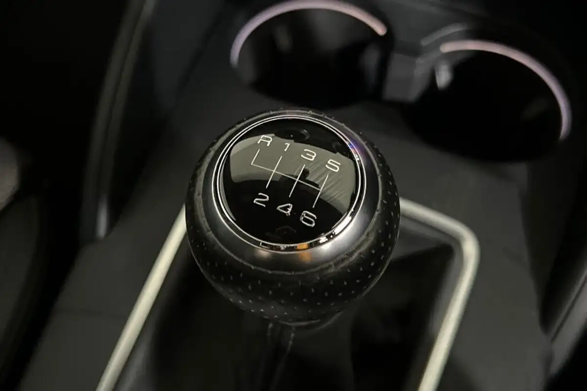 2018-audi-a3-15-tfsi-s-line-sportback-5d-big-35