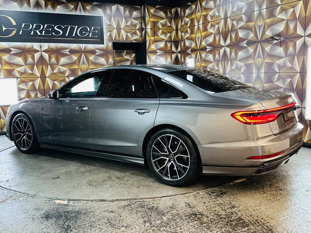 2020-audi-a8-30-55-tfsi-black-edition-big-20