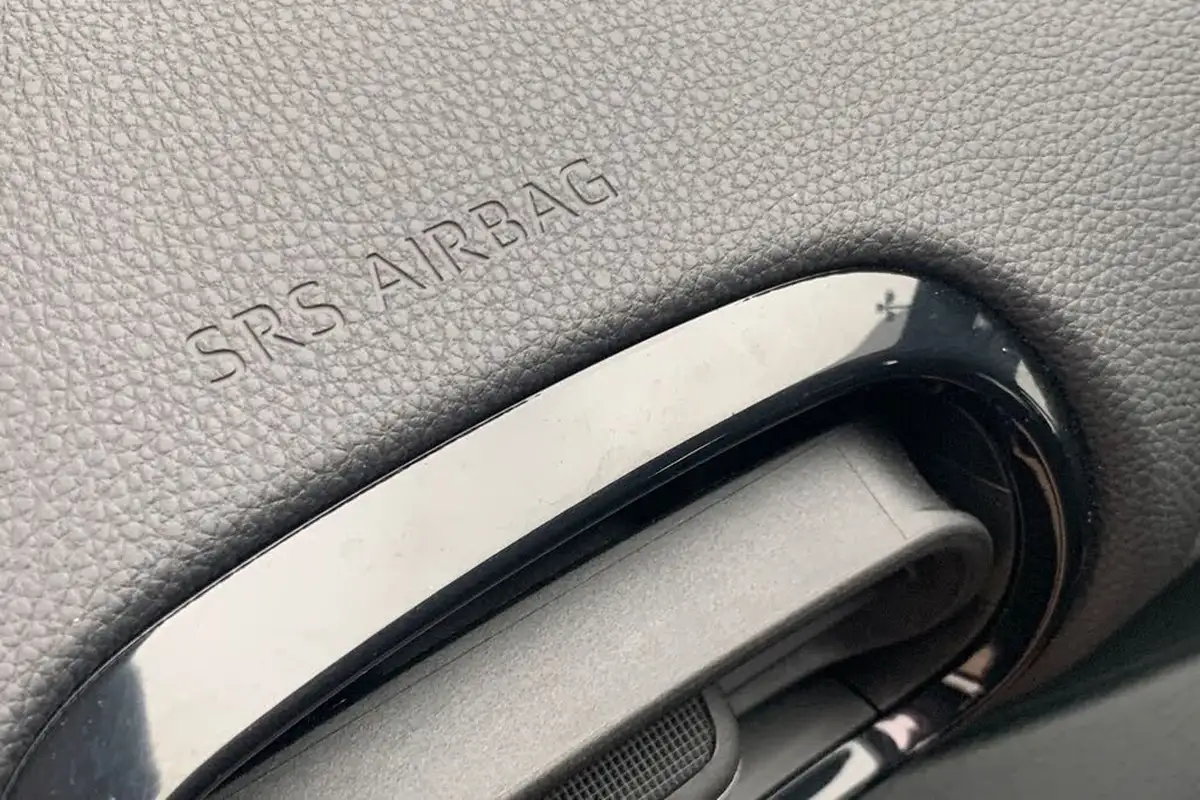 2024-mazda-mazda2-15-exclusive-line-big-38