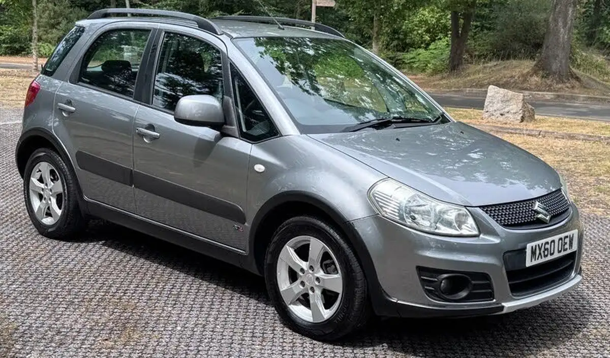 2010-suzuki-sx4-16-sz4-hatchback-5d-auto-big-7