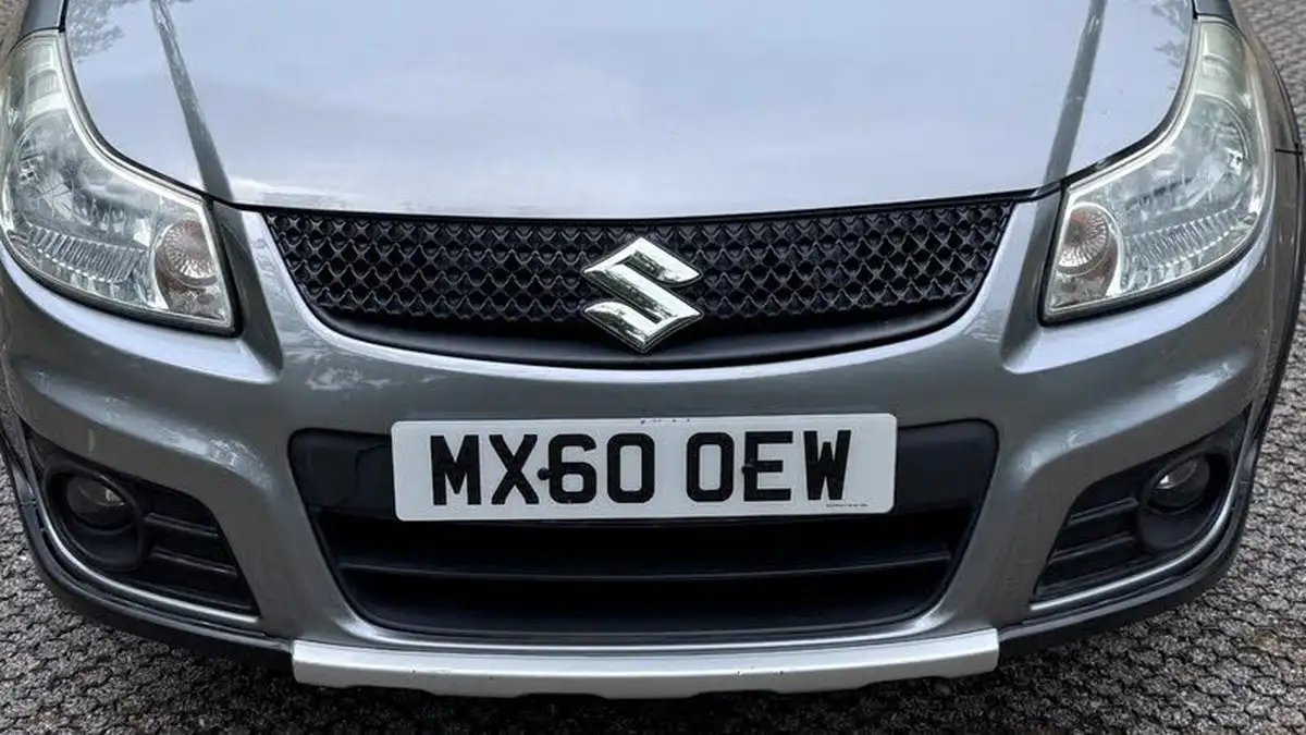 2010-suzuki-sx4-16-sz4-hatchback-5d-auto-big-11